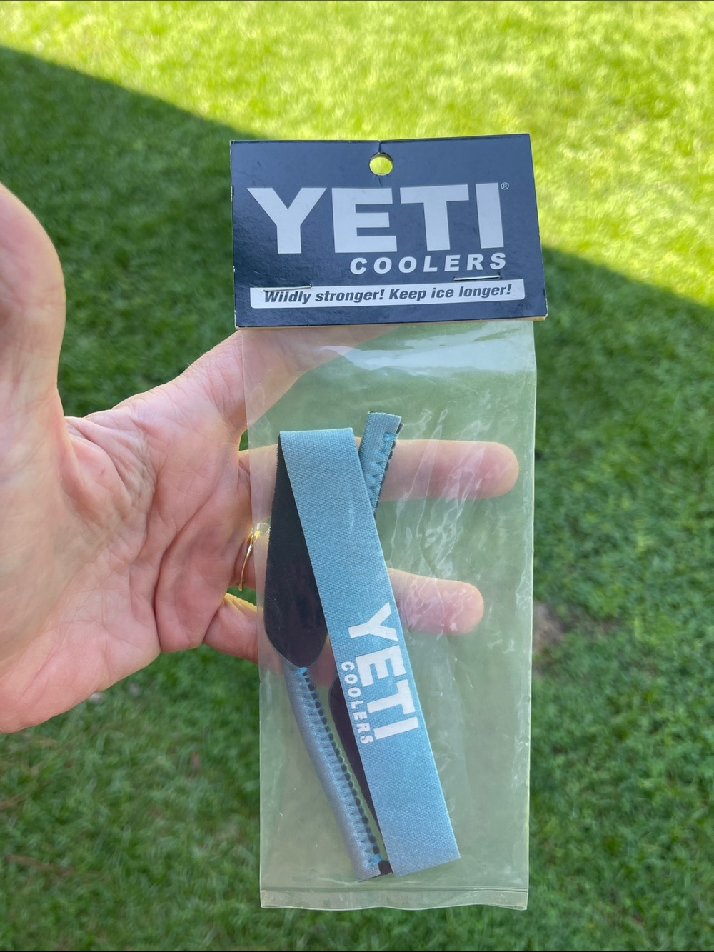 YETI Croakies Sunglasses Holder NWT - Picture 7 of 9